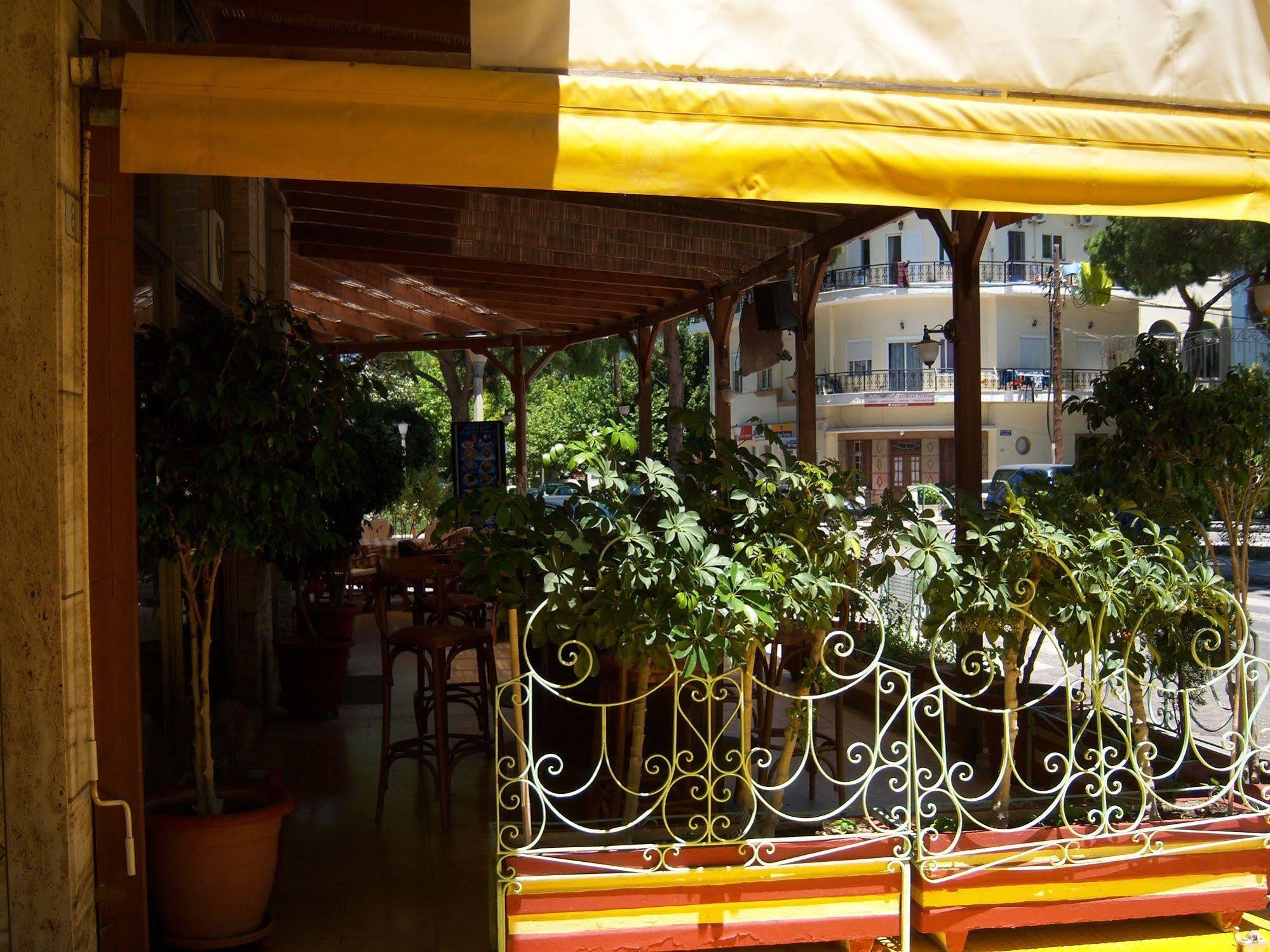 Fantasia Hotel Apartments Città di Kos Esterno foto
